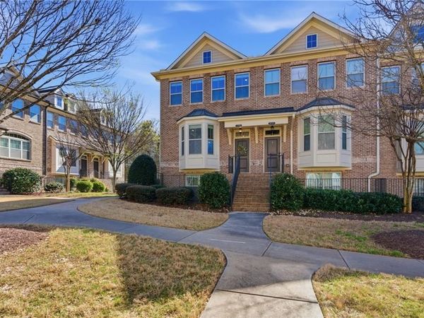 7990 Willoughby Court, Alpharetta, GA 30005