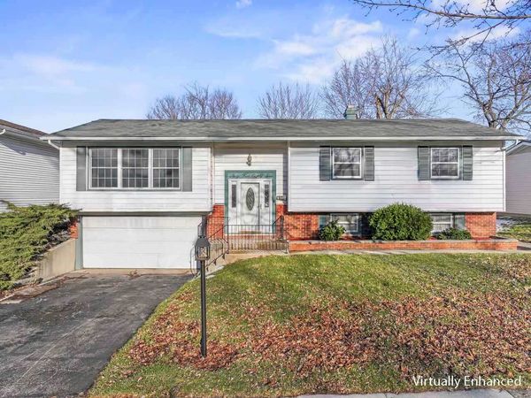 7487 Northway Drive , Hanover Park, IL 60133