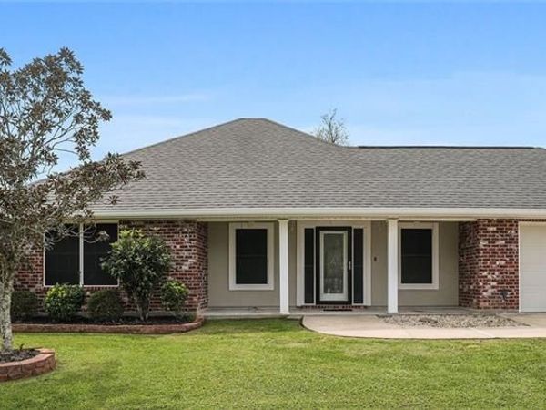 11497 AUTUMN BROOK Drive, Ponchatoula, LA 70454