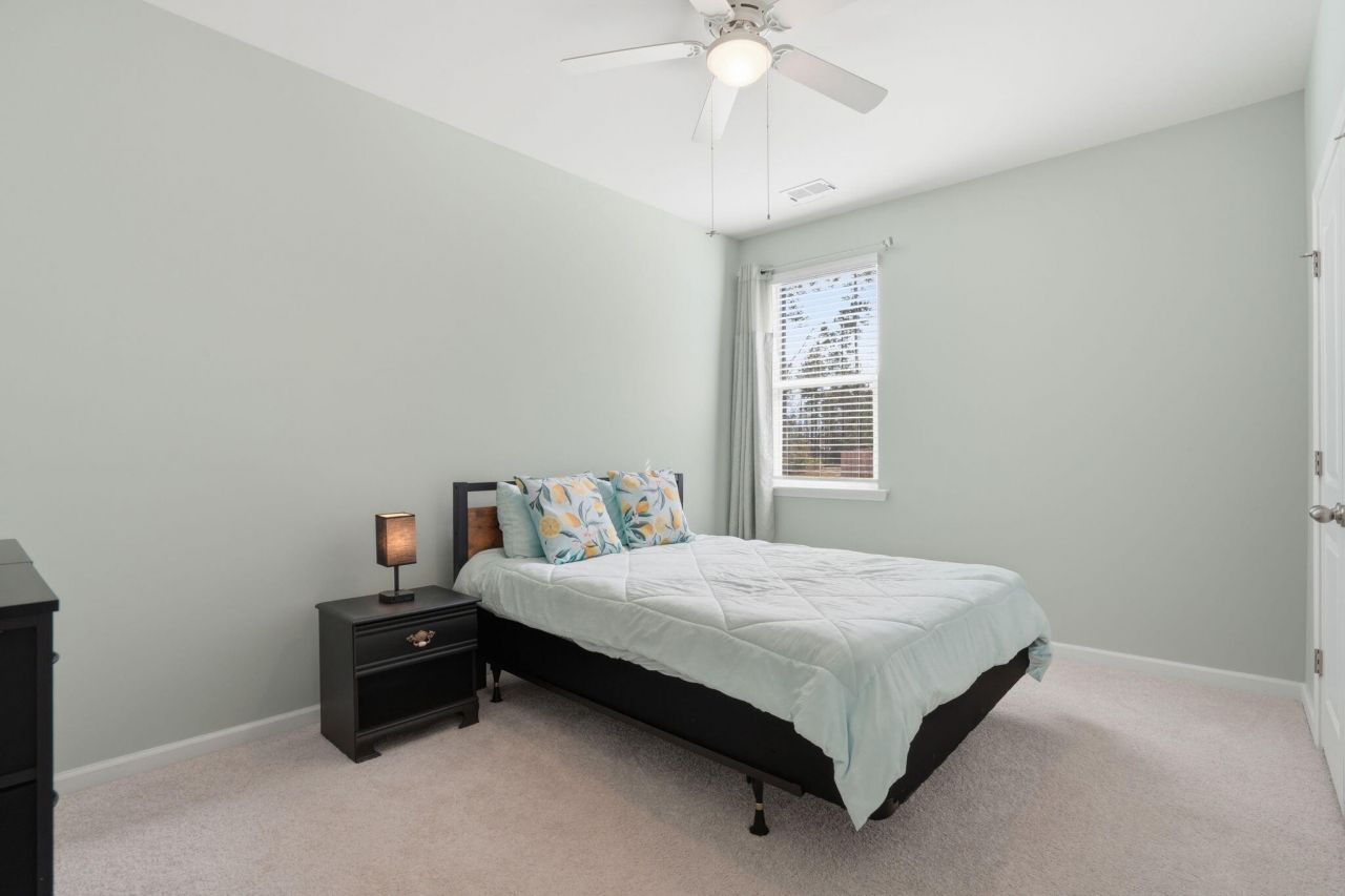 665 Silver Spruce Street Photo 21