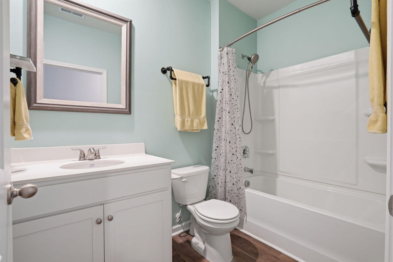 665 Silver Spruce Street Photo 22