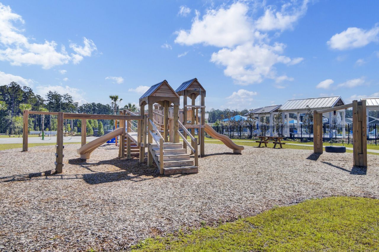 665 Silver Spruce Street Photo 46