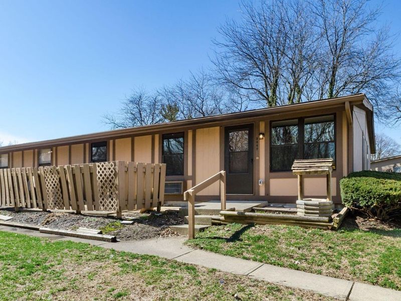 5842 Red Apple Ridge Road , Columbus, OH 43232 Photo 1