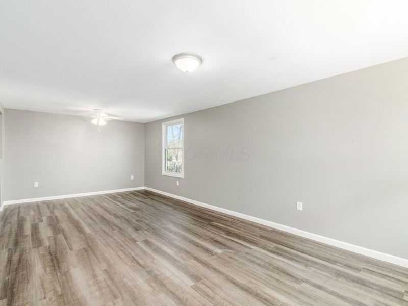 5842 Red Apple Ridge Road , Columbus, OH 43232 Photo 2