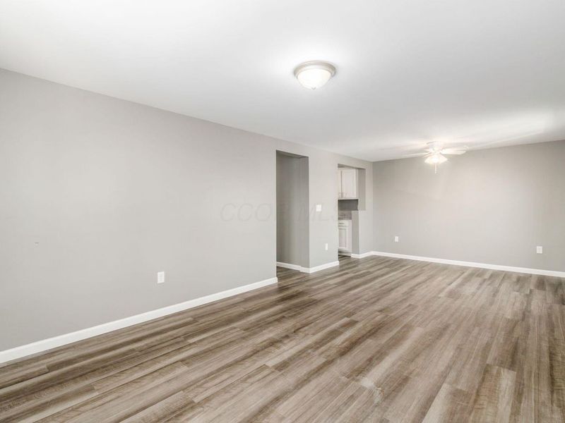 5842 Red Apple Ridge Road , Columbus, OH 43232 Photo 3