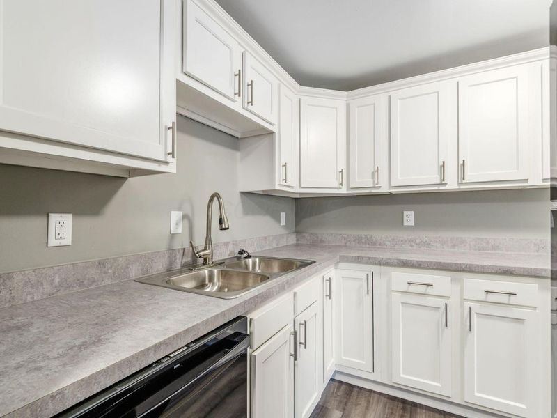 5842 Red Apple Ridge Road , Columbus, OH 43232 Photo 7