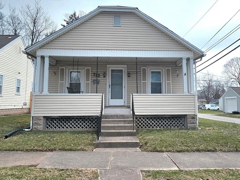 712 N Mt Pleasant Avenue, Lancaster, OH 43130 Photo 1