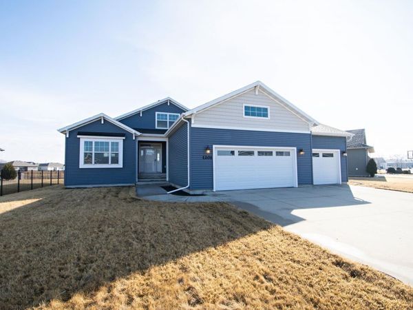1201 W Summerwood Trail , Dilworth, MN 56529