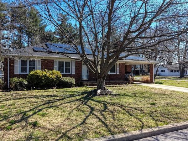 123 PINE STREET, WYOMING, DE 19934