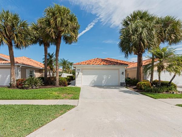 3153 Andorra CT, NAPLES, FL 34109