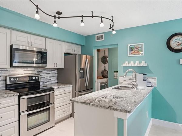 8861 Colonnades CT W, Unit 217, BONITA SPRINGS, FL 34135