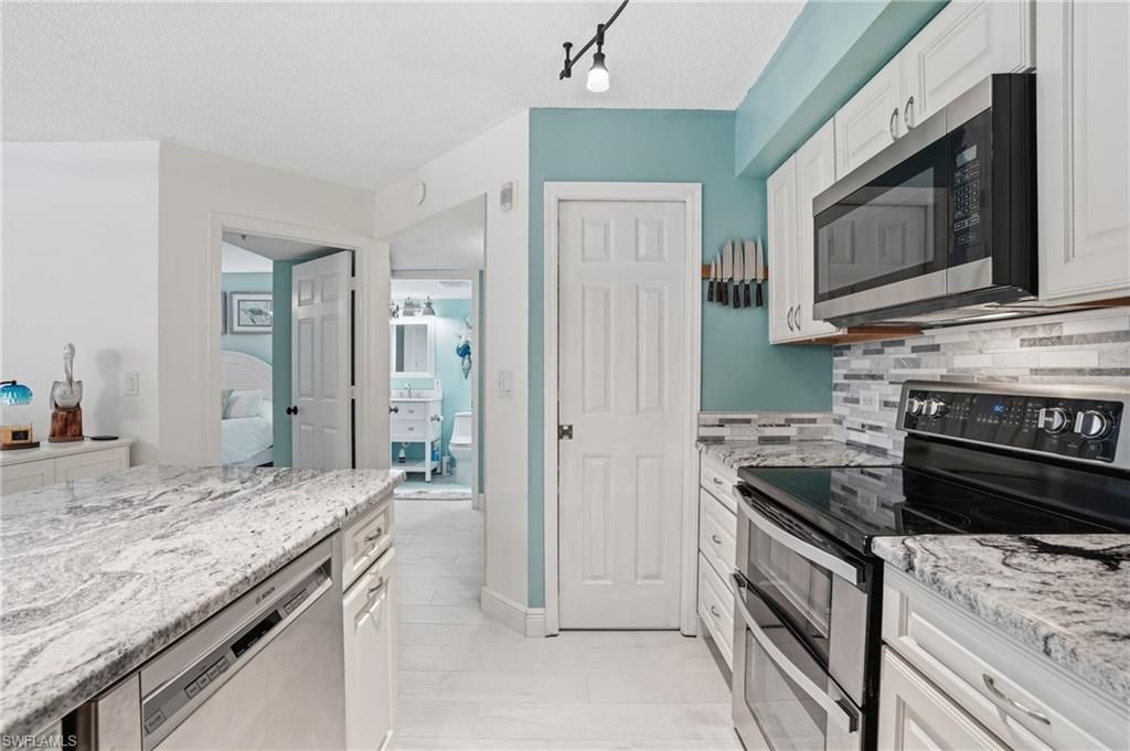 8861 Colonnades Ct W, Unit 217, Bonita Springs, FL 34135 Photo