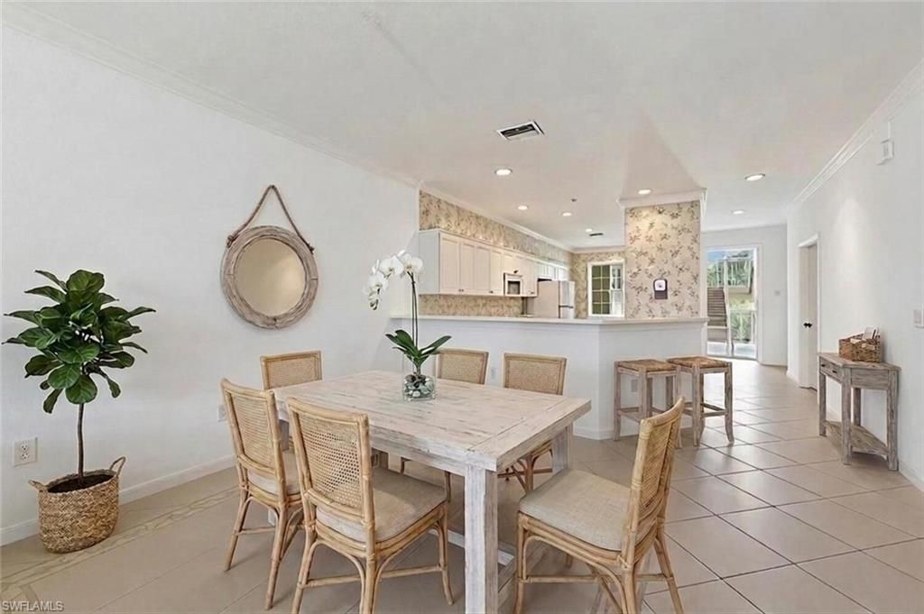 4834 Hampshire Ct, Unit 206, Naples, FL 34112 Photo