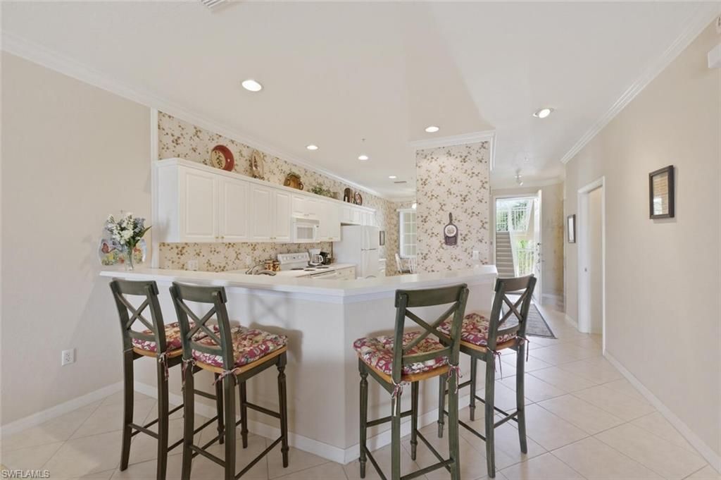 4834 Hampshire Ct, Unit 206, Naples, FL 34112 Photo