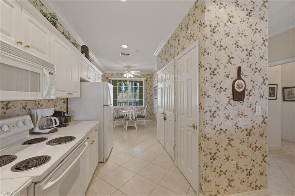 4834 Hampshire Ct, Unit 206, Naples, FL 34112 Photo