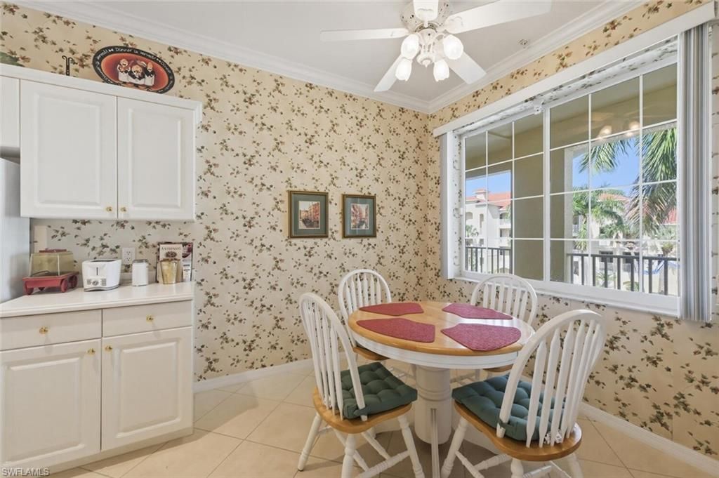 4834 Hampshire Ct, Unit 206, Naples, FL 34112 Photo