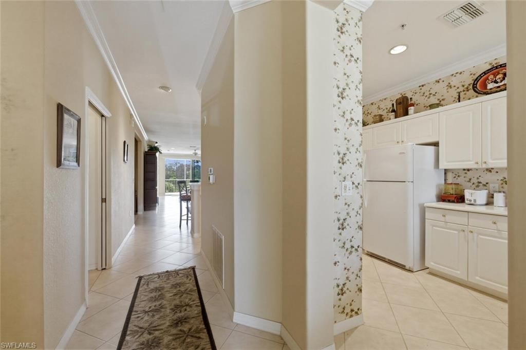 4834 Hampshire Ct, Unit 206, Naples, FL 34112 Photo