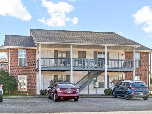1891 Waters Edge Dr , Unit H, Clarksville, TN 37043