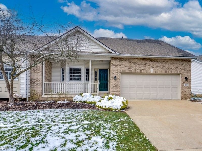 1235 Spring Ridge Circle , Alliance, OH 44601 Photo 3