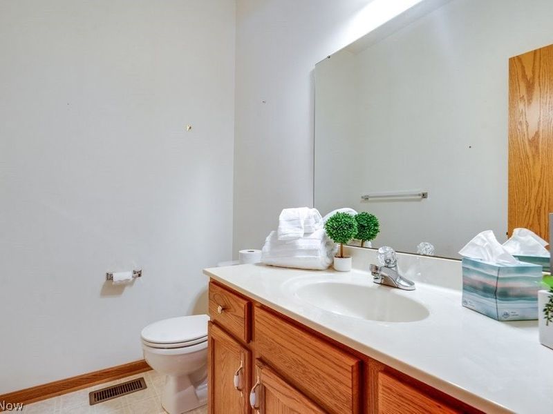 1235 Spring Ridge Circle , Alliance, OH 44601 Photo 36