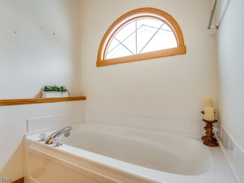 1235 Spring Ridge Circle , Alliance, OH 44601 Photo 37