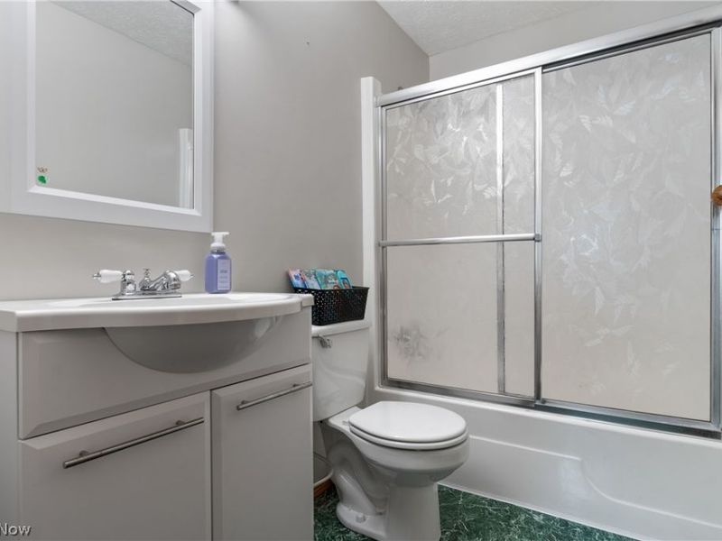 542 Snively Avenue NW, Massillon, OH 44646 Photo 14