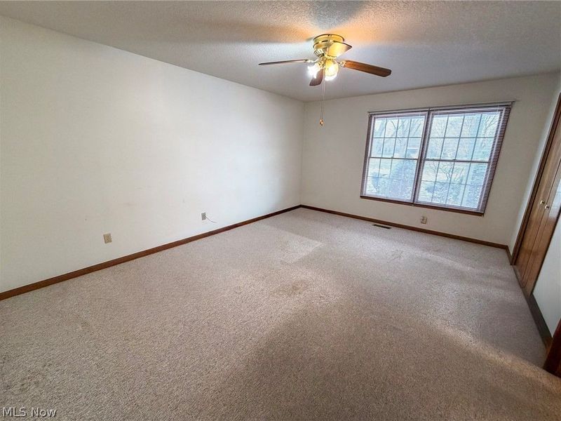 8208 Maramont Drive, Youngstown, OH 44512 Photo 13