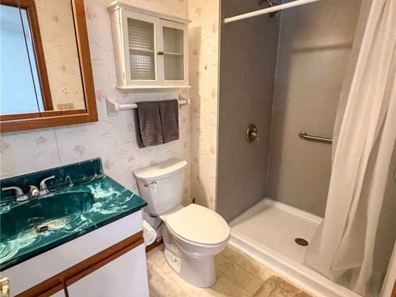 8208 Maramont Drive, Youngstown, OH 44512 Photo 15