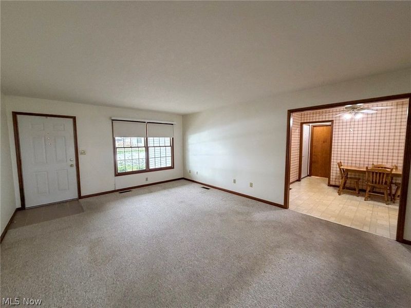 8208 Maramont Drive, Youngstown, OH 44512 Photo 5