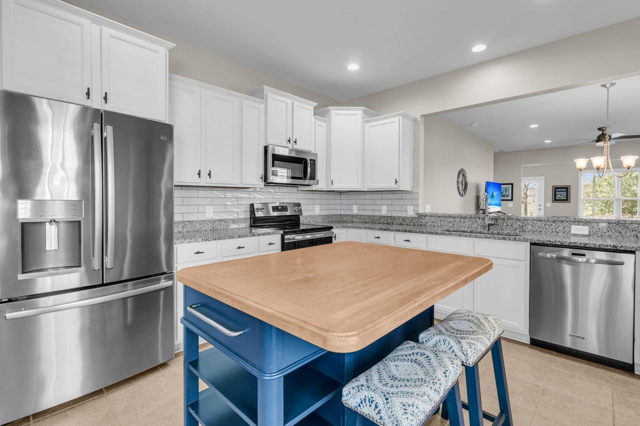 226 Waterfront Park Drive Photo 11