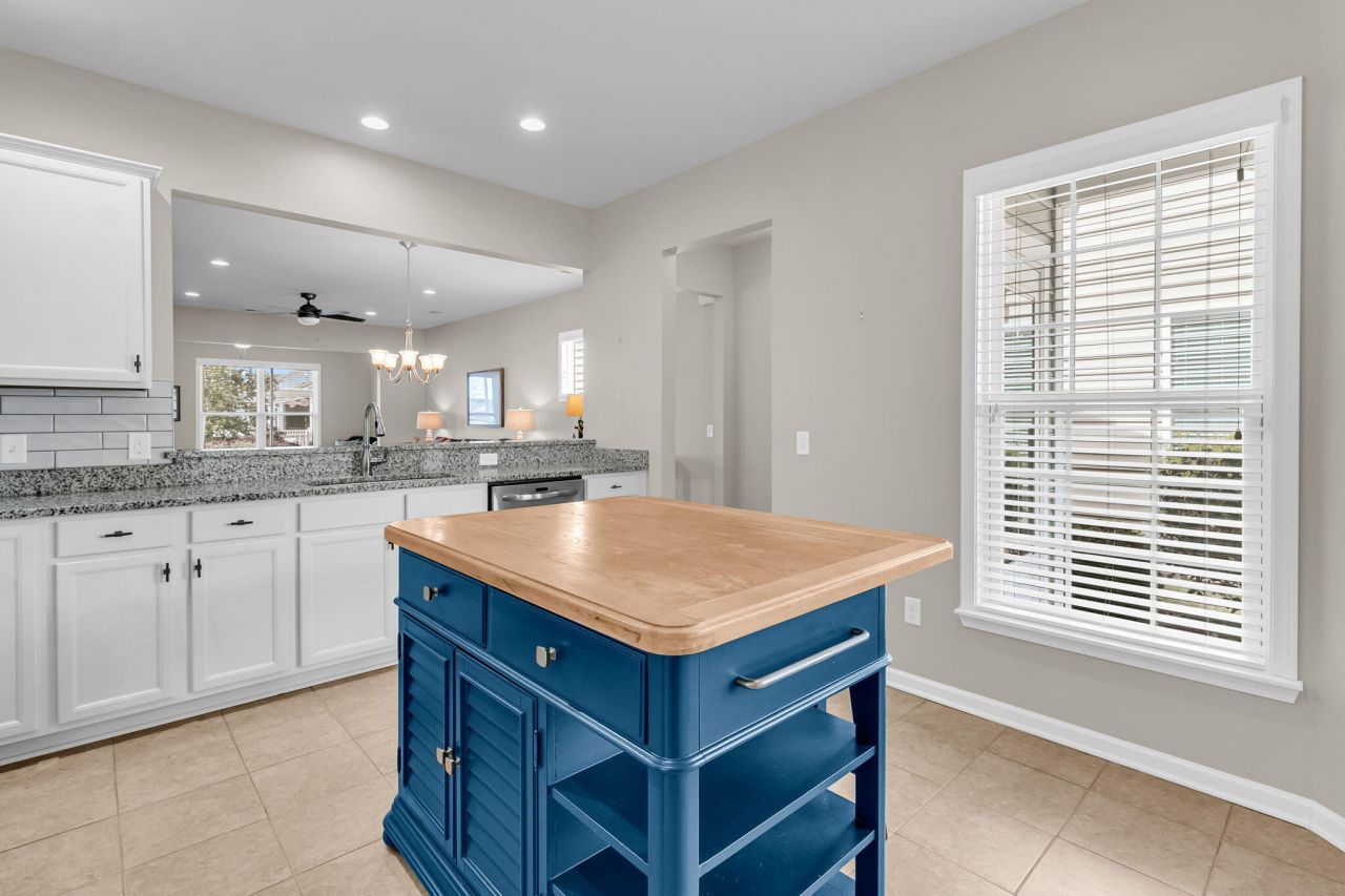 226 Waterfront Park Drive Photo 12