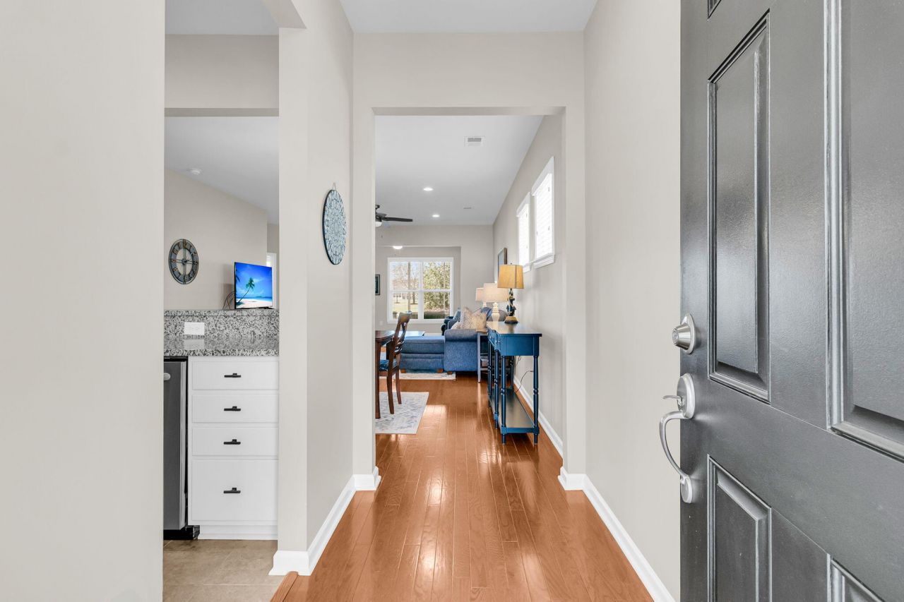 226 Waterfront Park Drive Photo 6