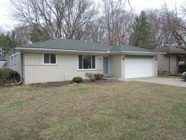 301 Buckingham Road, Canton, MI 48188