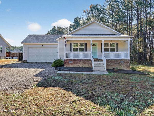 146 Thistle Drive , Selma, NC 27576