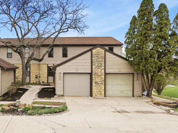 5196 Putters Circle, West Chester, OH 45069