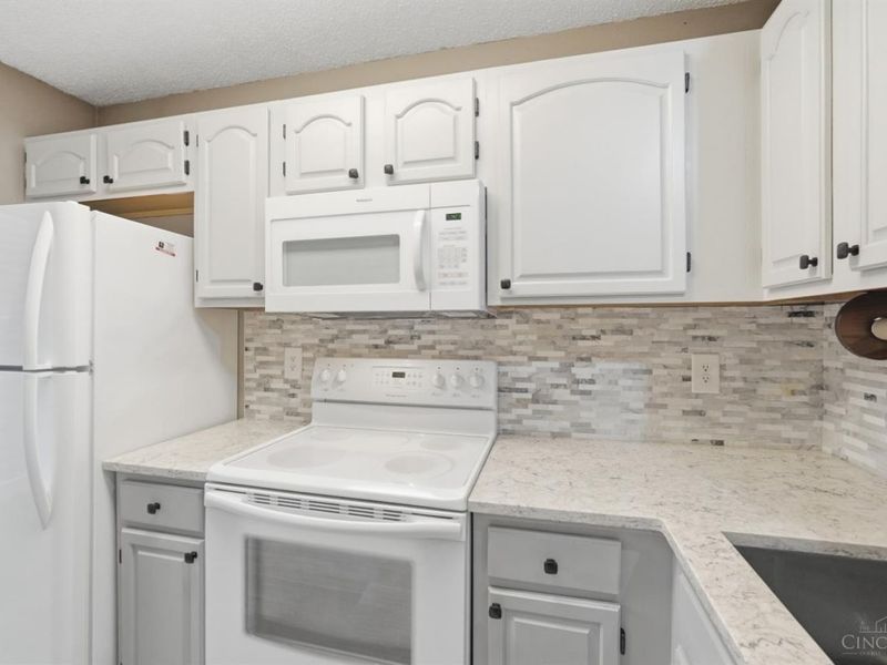 5196 Putters Circle, West Chester, OH 45069 Photo 24