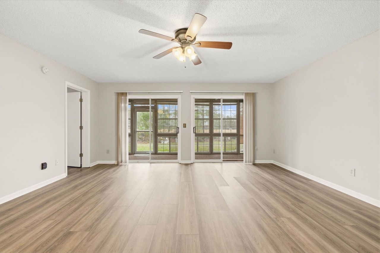 1129 White Tree Ln.  Photo 10