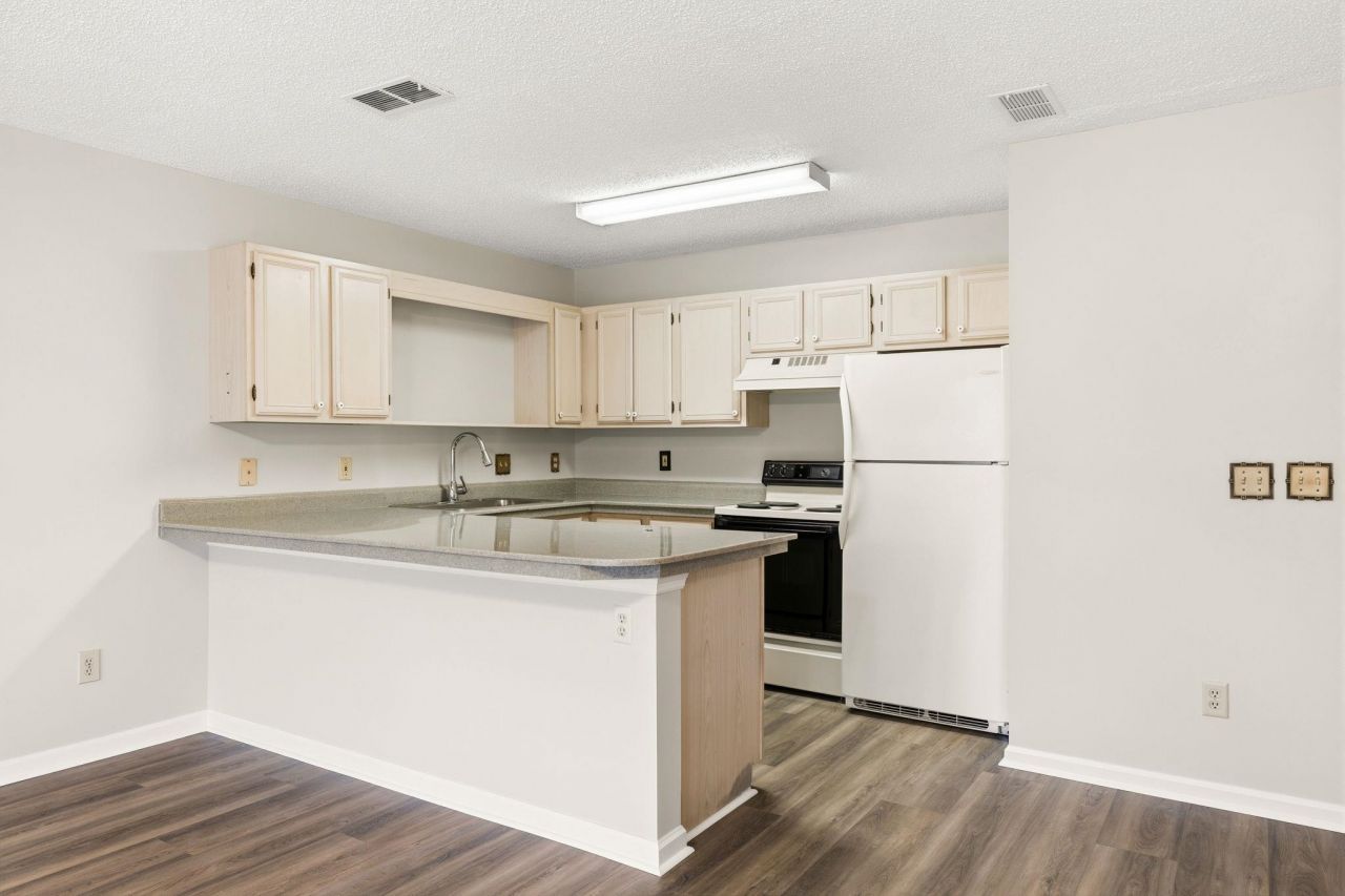 1129 White Tree Ln.  Photo 12