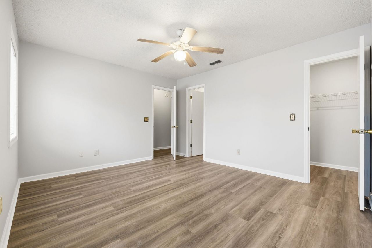 1129 White Tree Ln.  Photo 16