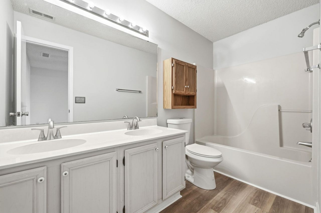 1129 White Tree Ln.  Photo 22