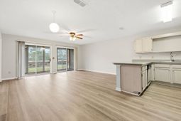 1129 White Tree Ln.  photo 4