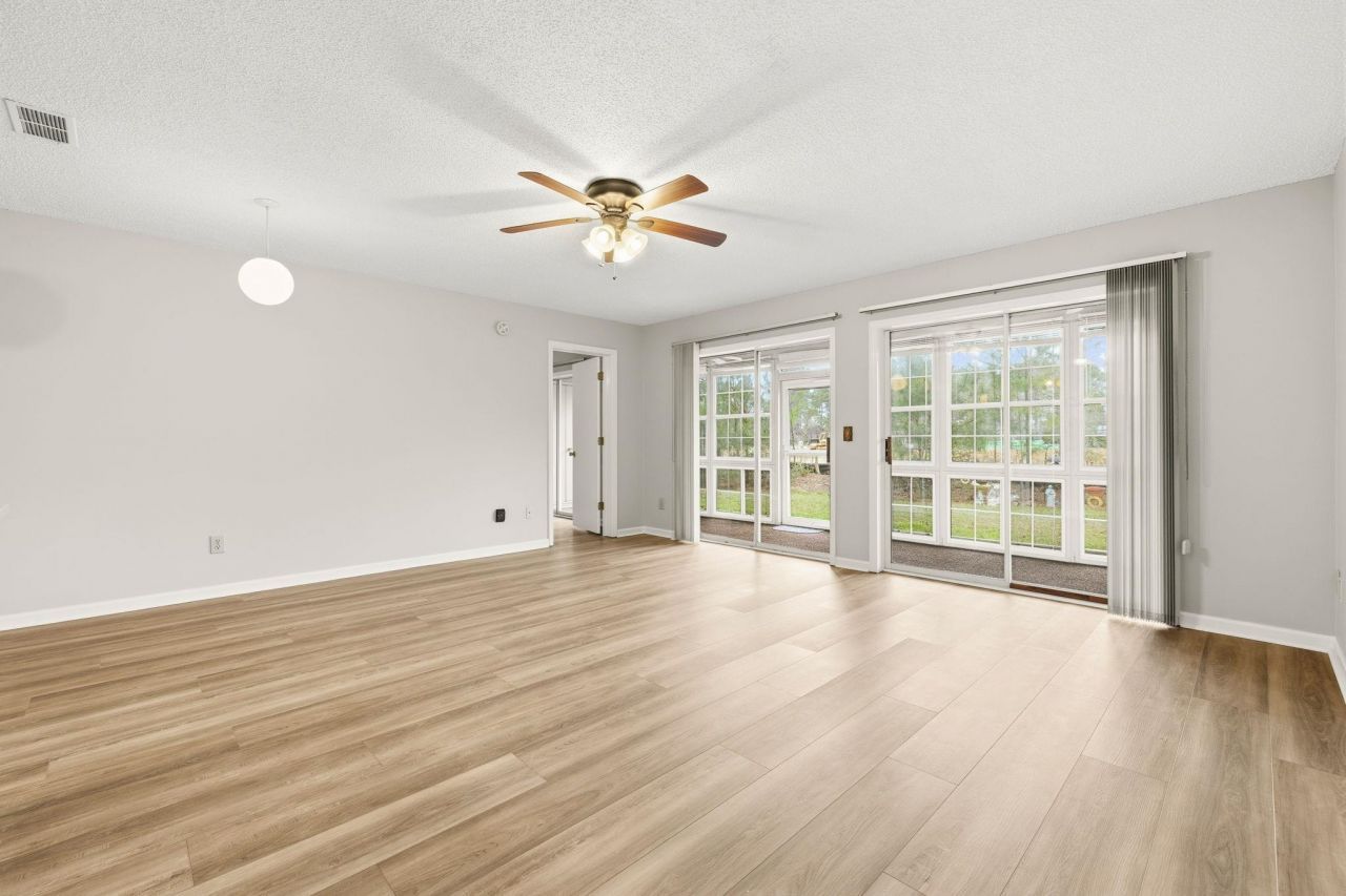 1129 White Tree Ln.  Photo 6