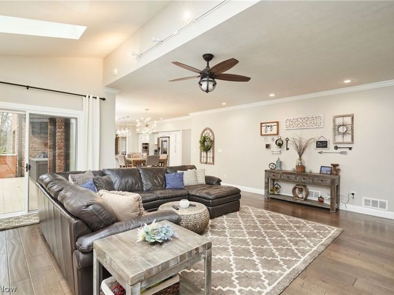 3949 N Shore Drive, Bath, OH 44333 Photo 11