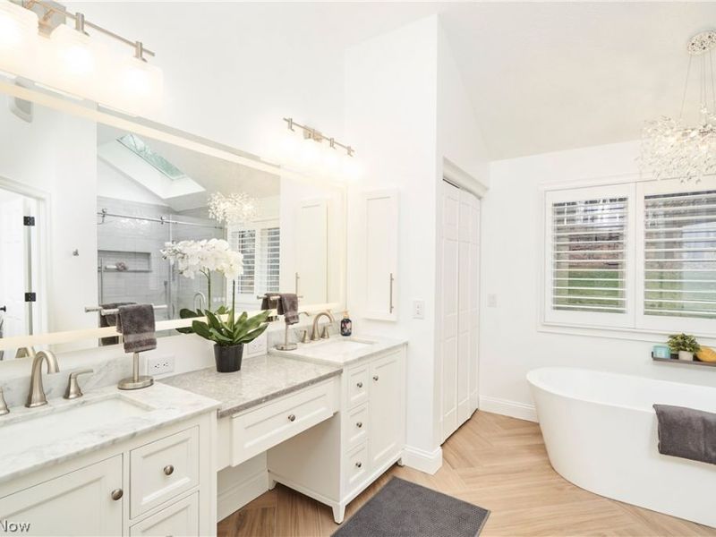 3949 N Shore Drive, Bath, OH 44333 Photo 26