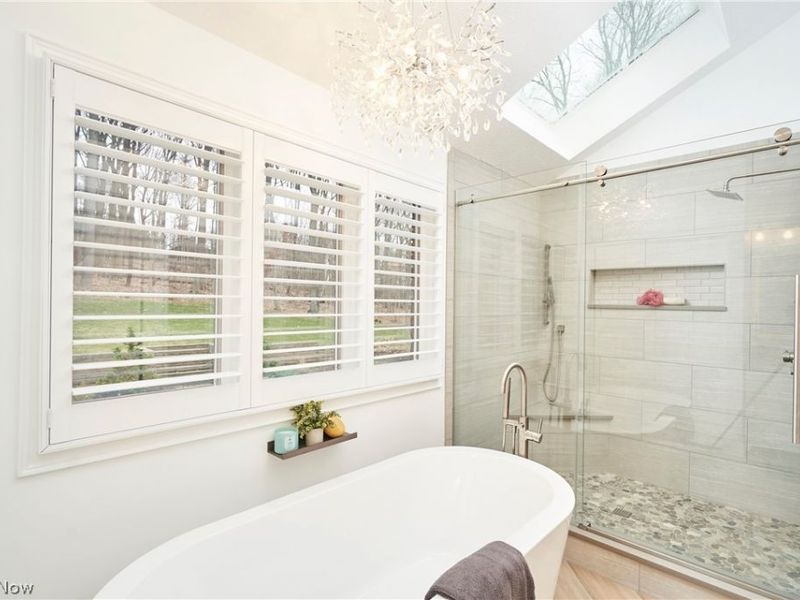 3949 N Shore Drive, Bath, OH 44333 Photo 27