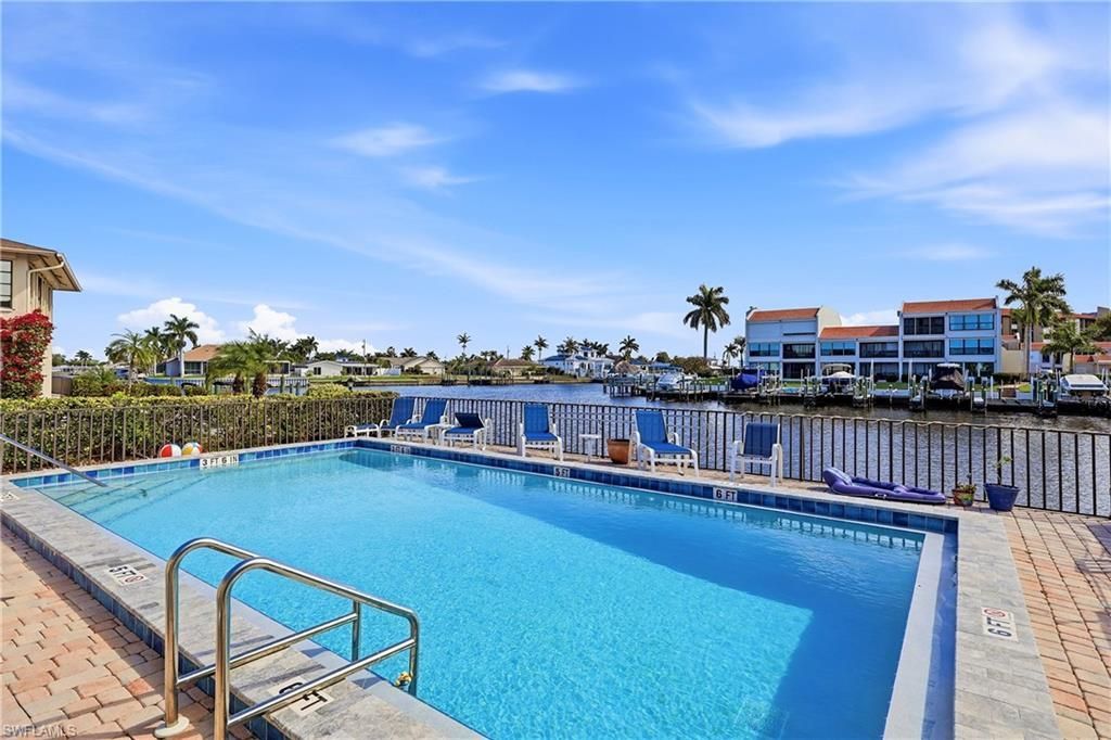 4005 SE 19th Pl, Unit 8, Cape Coral, FL 33904 Photo