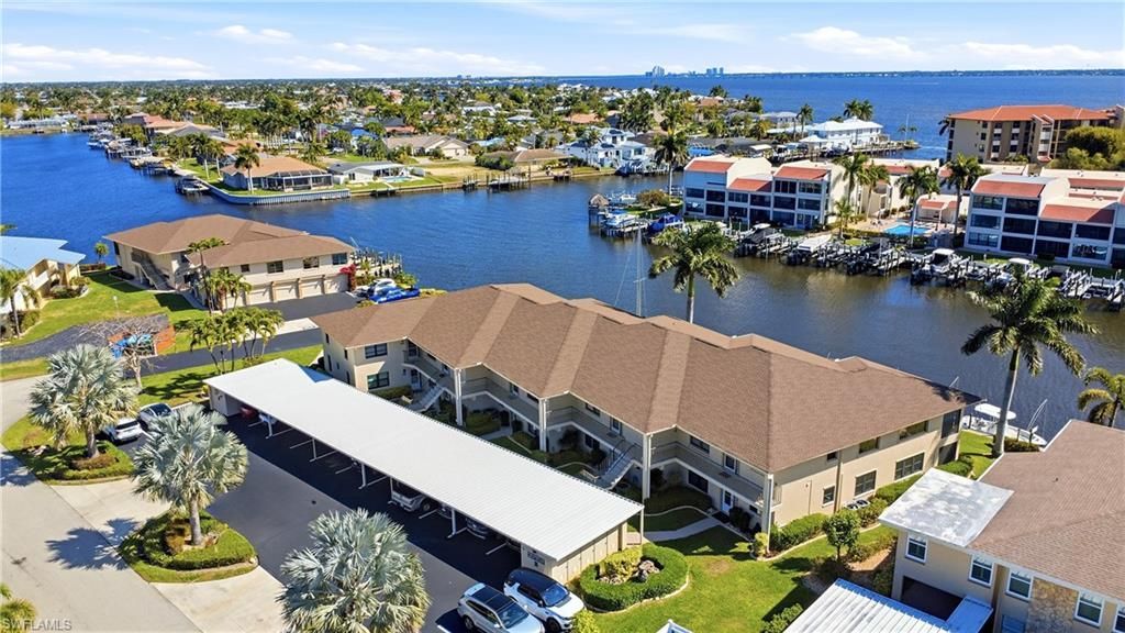 4005 SE 19th Pl, Unit 8, Cape Coral, FL 33904 Photo