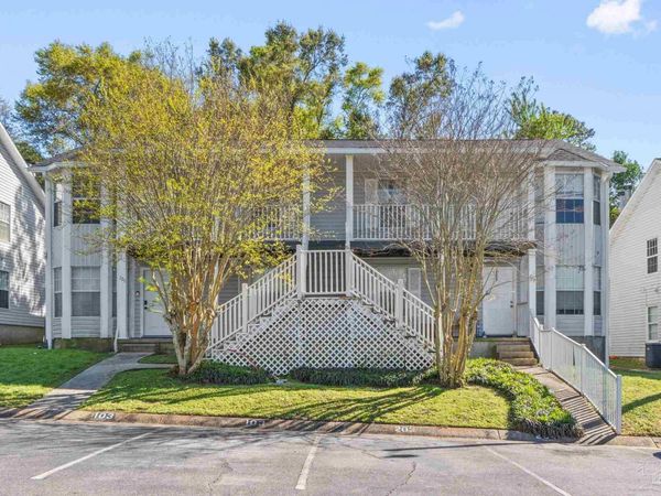 1500 E Johnson Ave, Unit 203, Pensacola, FL 32514