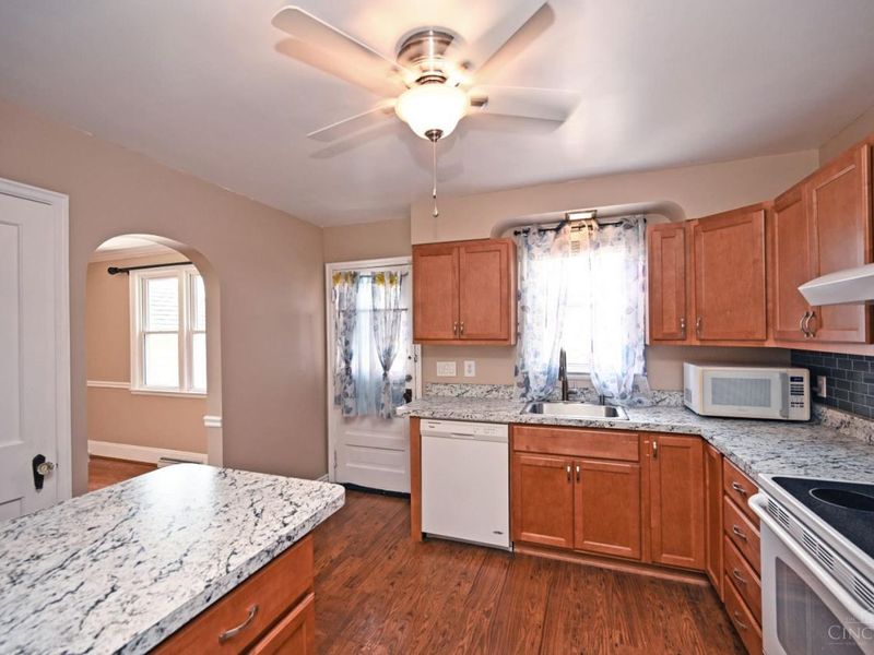 5587 Vogel Road, Cincinnati, OH 45239 Photo 19