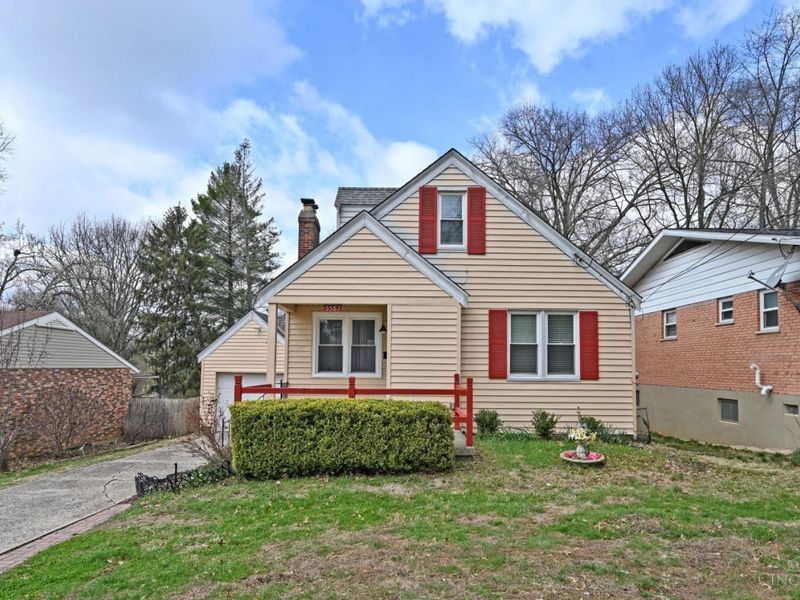 5587 Vogel Road, Cincinnati, OH 45239 Photo 2